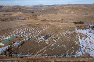 200 Thoroughbred Cir, Reno, NV 89508 - Photo 24