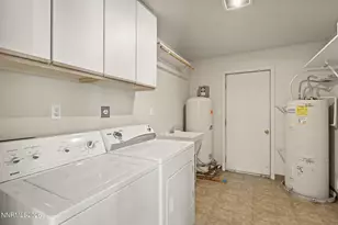 200 Thoroughbred Cir, Reno, NV 89508 - Photo 20