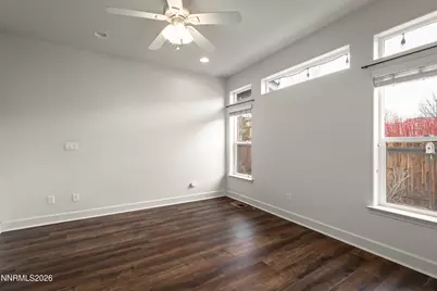 986 Floral Ridge Way, Sparks, NV 89436 - Photo 18