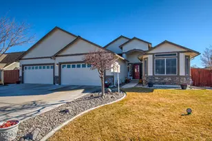 400 Dog Leg Dr, Fernley, NV 89408 - Photo 4
