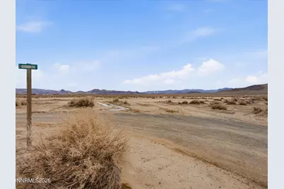 9035 Via Segundo, Silver Springs, NV 89429 - Photo 8