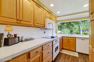 1464 Mark Twain Ave, Reno, NV 89509 - Photo 10