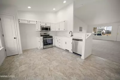 911 Jessica Lane, Fernley, NV 89408 - Photo 4