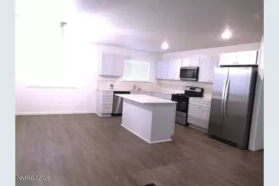 636 W 9th Street, Reno, NV 89503 - Photo 2