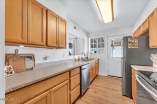 13602 Mt Shasta St, Reno, NV 89506 - Photo 10