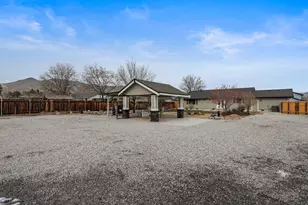 390 Ember Dr, Sparks, NV 89436 - Photo 24