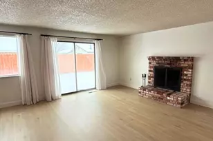 1702 Bonita Vista Dr, Sparks, NV 89434 - Photo 2