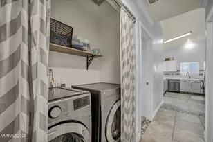 17527 Sunstone Ct, Reno, NV 89508 - Photo 18