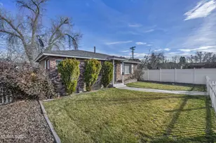 1522 Kirman Ave, Reno, NV 89502 - Photo 2