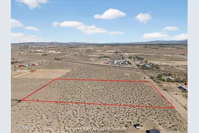 1340 W Badger Street, Silver Springs, NV 89429 - Photo 2