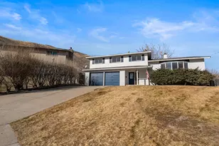 3 Gay Cir, Carson City, NV 89703 - Photo 2