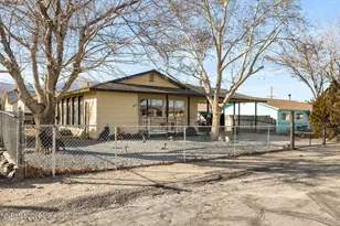 145 K St, Hawthorne, NV 89415 - Photo 2