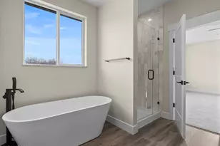 3592 Oakridge Dr, Sparks, NV 89436 - Photo 16