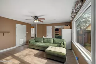 285 Bartlett St, Reno, NV 89512 - Photo 14