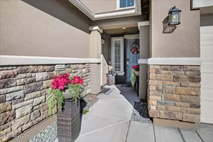 1280 Harness Dr, Sparks, NV 89436 - Photo 2