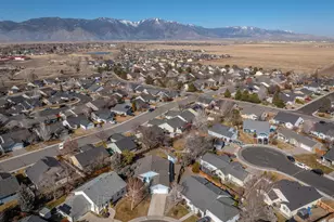 1302 Windsor Ct, Gardnerville, NV 89410 - Photo 28