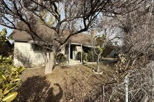 1801 Hawthorne Rd, Reno, NV 89502 - Photo 2