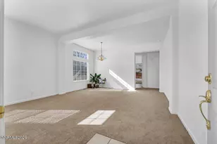 9765 Rock River Dr, Reno, NV 89506 - Photo 4