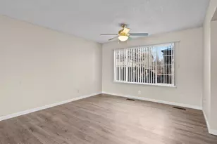 1074 Glen Martin Dr, Sparks, NV 89434 - Photo 10