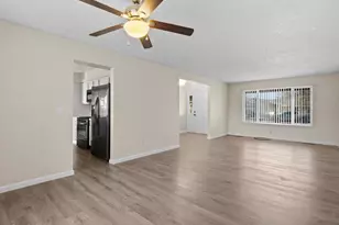 1074 Glen Martin Dr, Sparks, NV 89434 - Photo 12