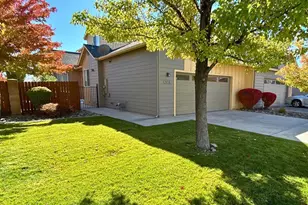 5718 Pumpkin Ridge Dr, Sparks, NV 89436 - Photo 1