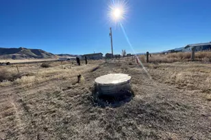 6055 Amos Dr, Grass Valley, NV 89445 - Photo 14