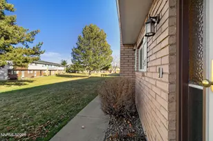 625 Smithridge Park, Reno, NV 89502 - Photo 4