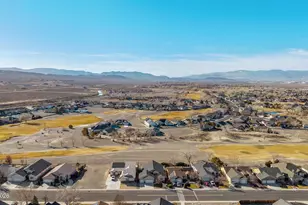 560 Wedge Ln, Fernley, NV 89408 - Photo 46