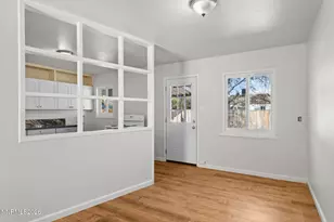 14 E Greenbrae Dr, Sparks, NV 89431 - Photo 8