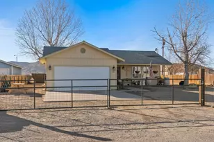13 St Andrews Dr, Yerington, NV 89447 - Photo 4