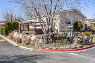 2701 Larkspur St, Reno, NV 89512 - Photo 2
