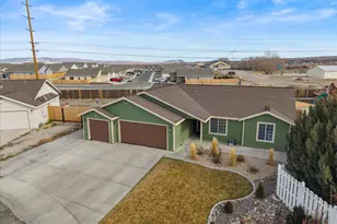587 Spur Wy, Fernley, NV 89408 - Photo 48
