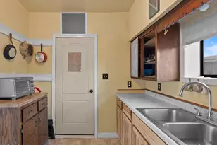 75 N Center St, Fernley, NV 89408 - Photo 32