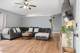 18213 Silverleaf Ct, Reno, NV 89508 - Photo 2