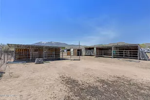 10605 Osage Rd, Reno, NV 89508 - Photo 36