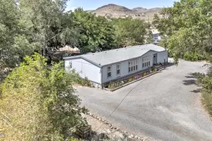 1095 W 7th St, Silver Springs, NV 89429 - Photo 26