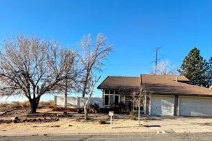 1381 Laser Ct, Sparks, NV 89436 - Photo 2