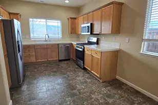 10210 Robilee Dr, Reno, NV 89521 - Photo 16