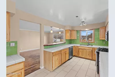 91 E York Way, Sparks, NV 89431 - Photo 8