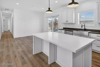 520 E 2nd Avenue, Sun Valley, NV 89433 - Photo 10