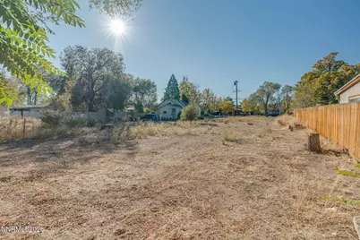 537 Colorado River Boulevard, Reno, NV 89502 - Photo 6
