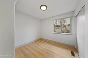 8651 Beechcraft Dr, Reno, NV 89506 - Photo 18