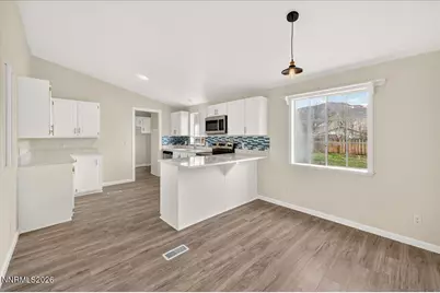 5085 Bobolink Circle, Reno, NV 89508 - Photo 10