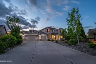 2880 Thistle Belle Ct, Sparks, NV 89436 - Photo 2