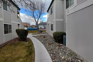 2625 Sunny Slope Dr, Sparks, NV 89434 - Photo 2