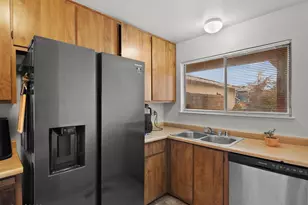 10010 Humite Ln, Reno, NV 89506 - Photo 10