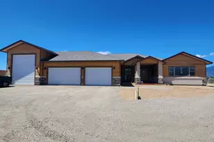 2037 E Valley Rd, Minden, NV 89423 - Photo 4
