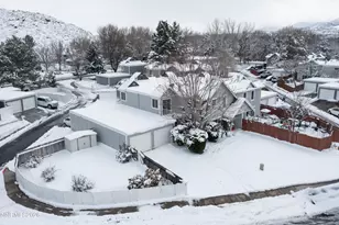 981 Craigmont Dr, Reno, NV 89511 - Photo 2