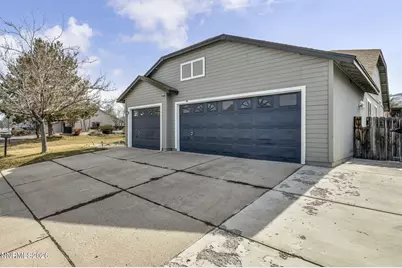 8000 Monterey Shores Drive, Reno, NV 89506 - Photo 2
