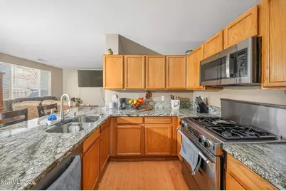 7975 Monterey Shores Drive, Reno, NV 89506 - Photo 14